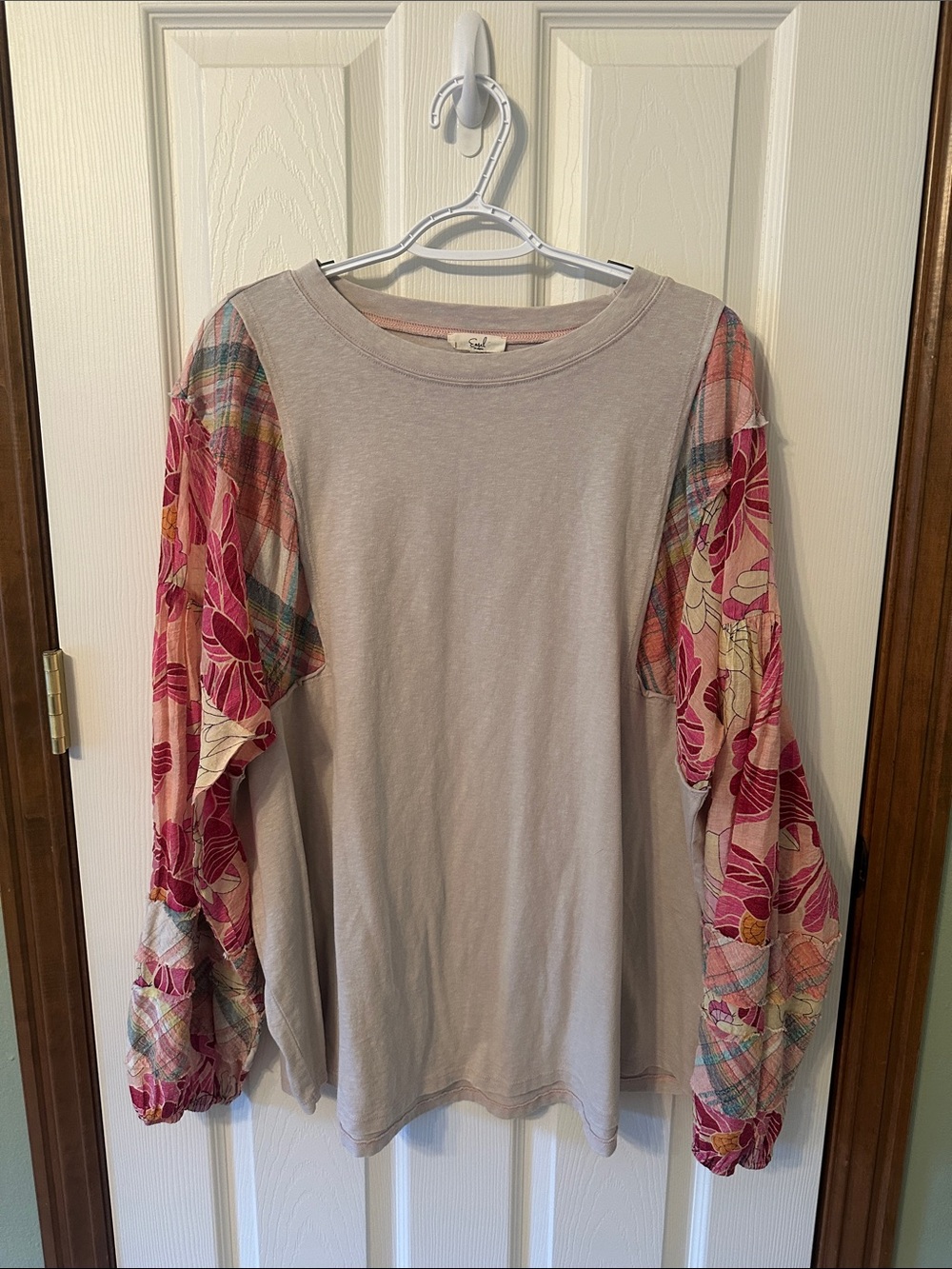 Women's Long Sleeve Patchwork Sleeve Tee - Gray with Pink Floral Sleeves